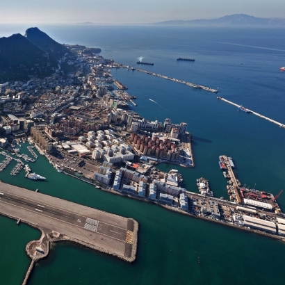 Gibraltar superyacht mooring analysis
